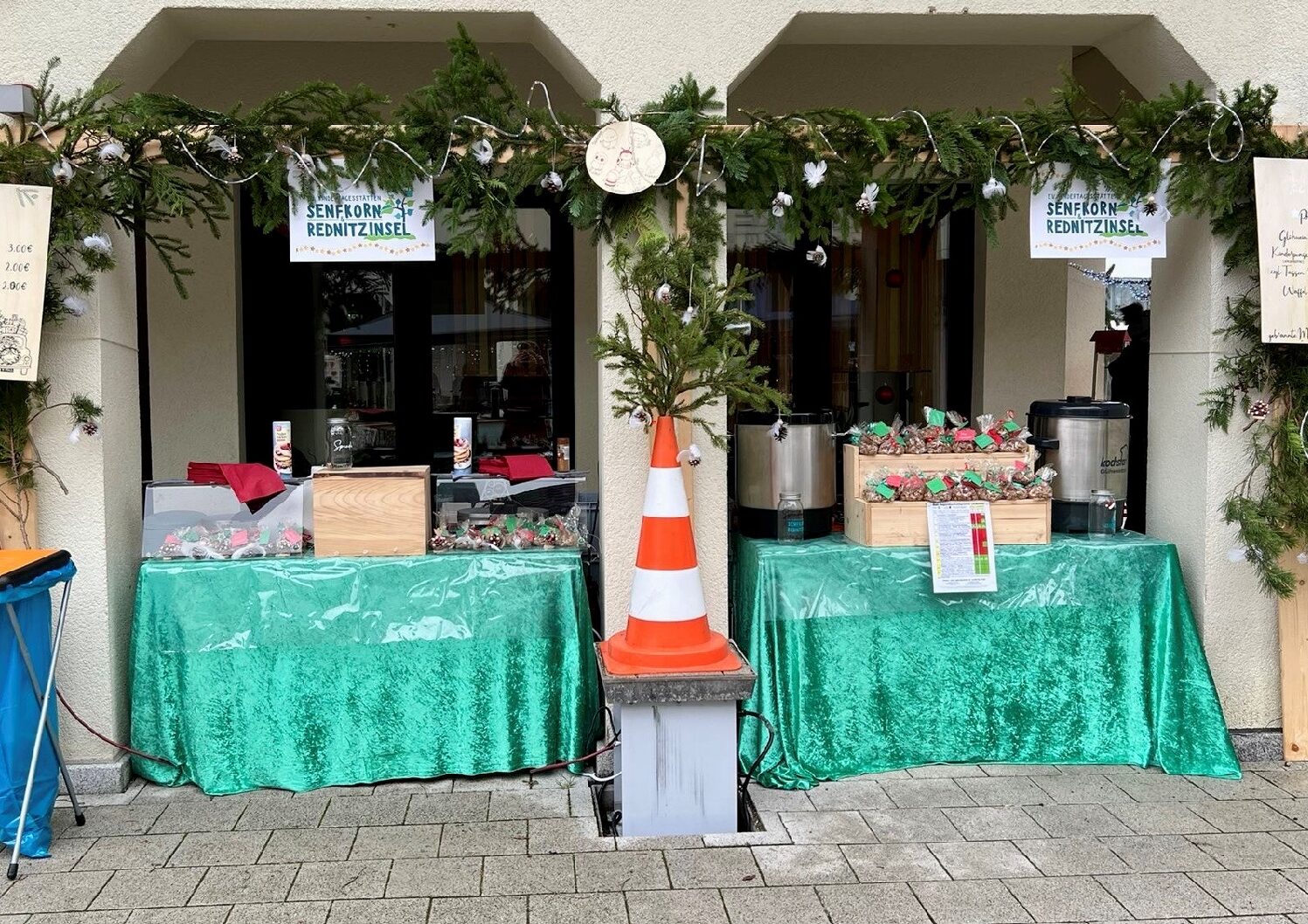 Stimmungsvolles Treiben auf dem Adventsmarkt